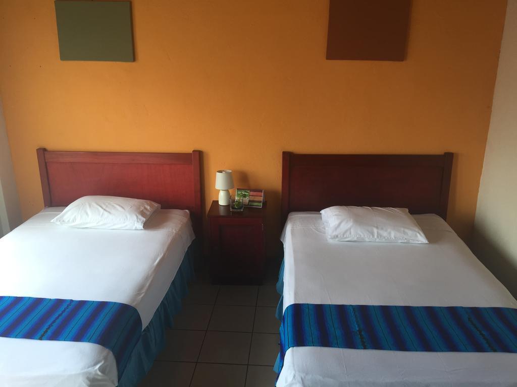 Hotel Villa Margarita Flores Værelse billede