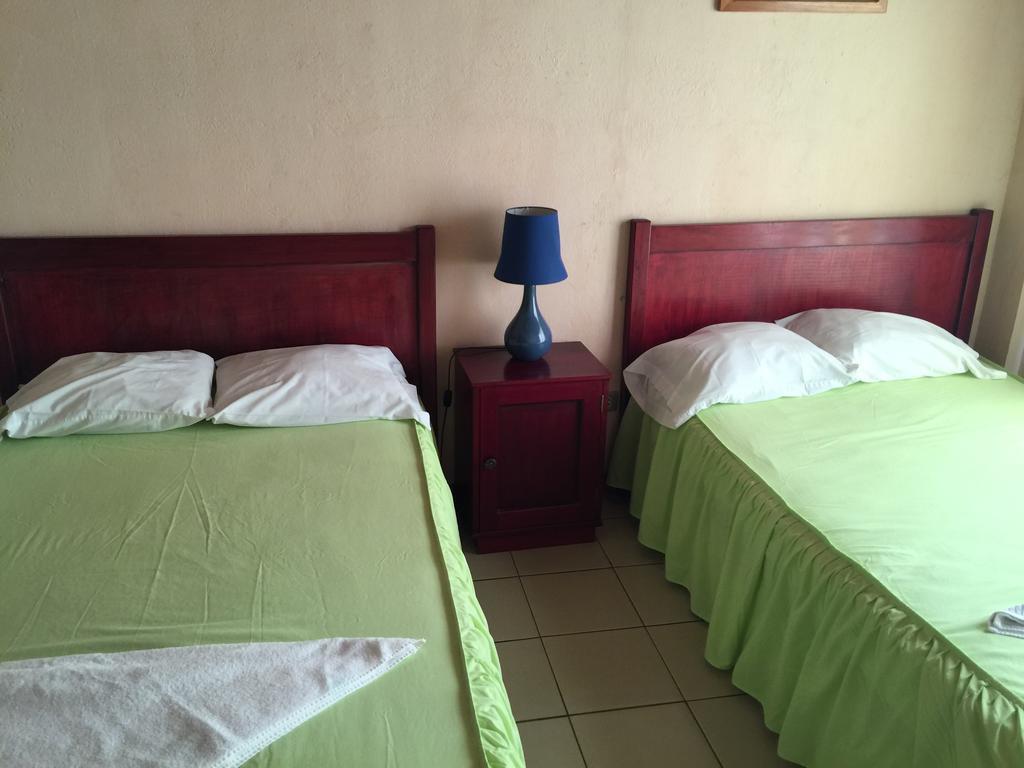 Hotel Villa Margarita Flores Værelse billede